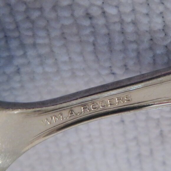 Oneida Vintage Silver Plated Baby Spoon - Picture 4 of 5